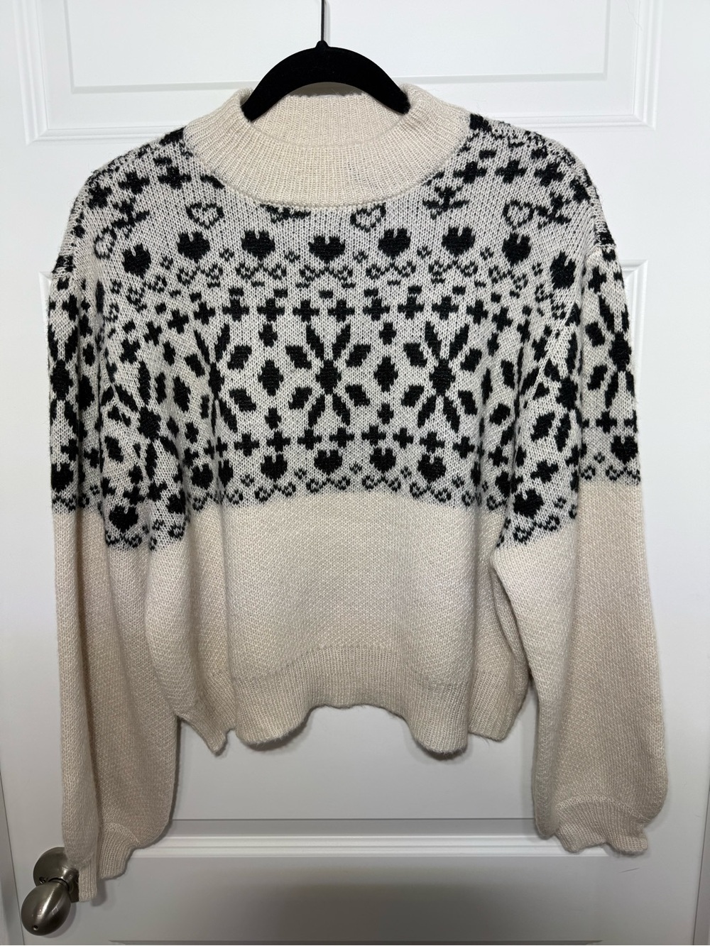 saltwater LUXE Soft Cream Scoop-Neck Knit Sweater